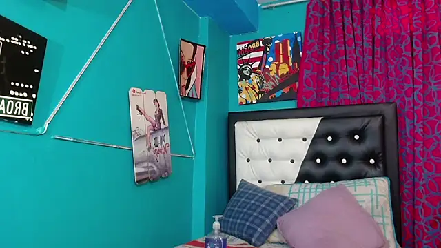 valerie mase online show from 02-03-25, 04:31