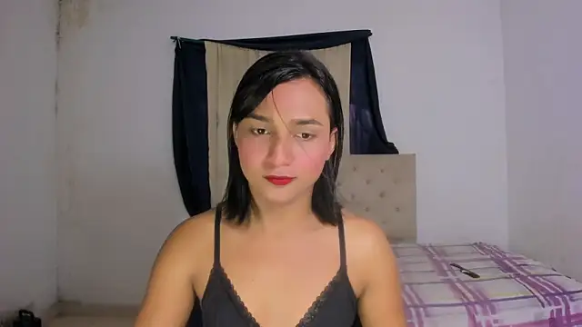 Snapshot of Miss_noah18 chatting on 01-03-25, 08:01 Miss noah18 online show from 01-03-25, 08:01
