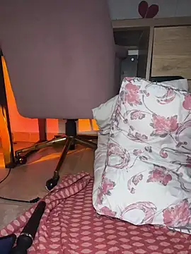 Ninabrunette18 online show from 11-09-25, 03:05