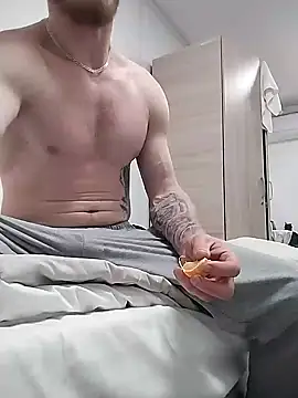 Snapshot of parasexucat chatting on 01-06-25, 03:42 parasexucat online show from 01-06-25, 03:42