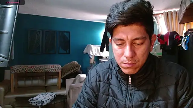 Snapshot of Noah-cock chatting on 11-09-25, 03:54 Noah-cock online show from 11-09-25, 03:54