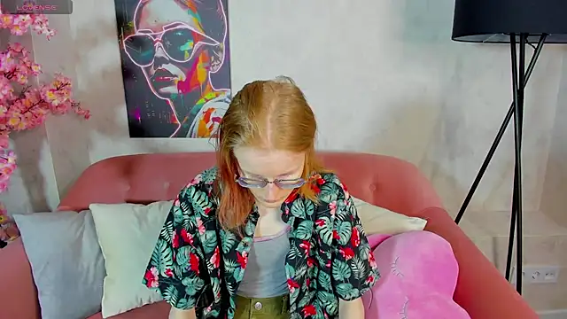 Snapshot of ElizabethHarpper chatting on 01-05-25, 01:24 ElizabethHarpper online show from 01-05-25, 01:24