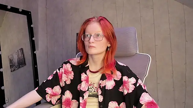 ElizabethHarpper online show from 02-06-26, 08:18