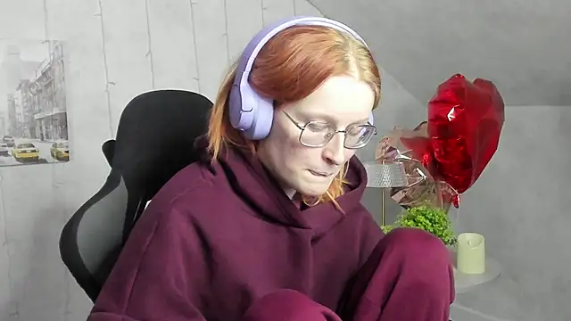 ElizabethHarpper online show from 03-06-26, 04:03