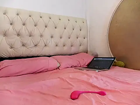 Rocket1978 online show from 10-16-25, 12:17