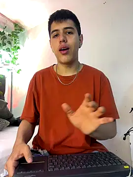 Angel Khouri online show from 09-18-25, 02:57