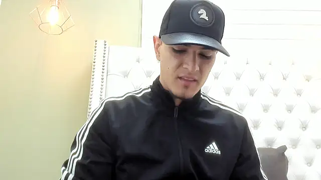 DAVID VICTORIAA online show from 09-18-25, 01:13