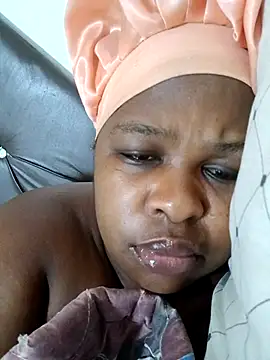 SexyLadyBoosxx online show from 10-19-25, 04:13