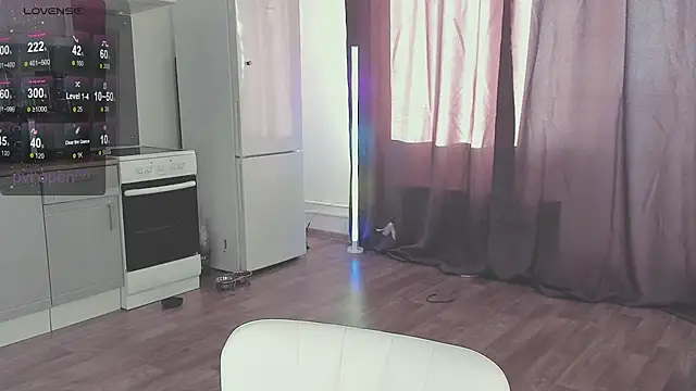 kittenrisha online show from 11-04-25, 05:17