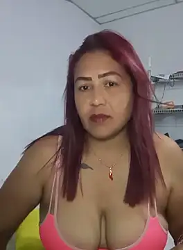 Snapshot of Abigail_BigTits chatting on 09-27-25, 03:22 Abigail BigTits online show from 09-27-25, 03:22