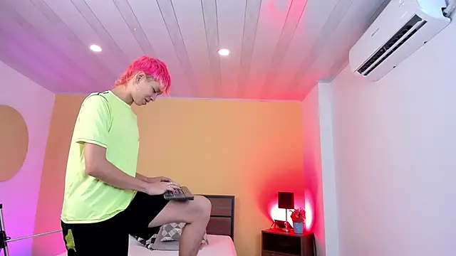 Snapshot of Brian-Ausslos chatting on 03-15-25, 05:30 Brian-Ausslos online show from 03-15-25, 05:30