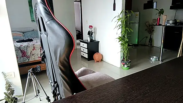 Adam Valenciia online show from 03-27-26, 03:56