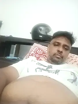 Snapshot of jemes21in chatting on 11-15-25, 06:04 jemes21in online show from 11-15-25, 06:04