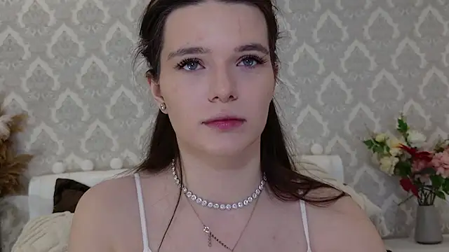 Nellie Medina online show from 03-04-25, 08:27