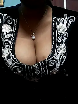 Hayna G online show from 01-26-25, 04:09