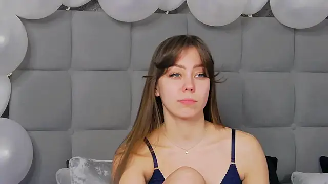 TheEmma online show from 02-13-25, 04:39