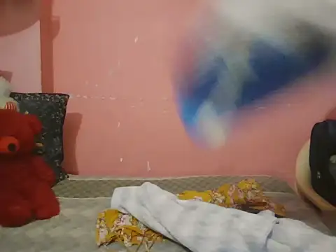 Hot-shanvi online show from 12-01-25, 11:48