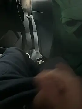 Snapshot of atoy3333 chatting on 09-08-25, 05:01 atoy3333 online show from 09-08-25, 05:01