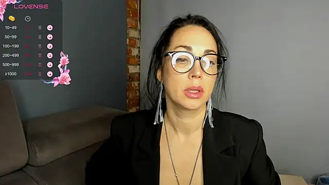 Monica Weiss online show from 02-10-25, 01:35