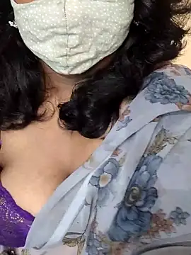 Snapshot of Rathi22 chatting on 06-05-26, 01:45 Rathi22 online show from 06-05-26, 01:45