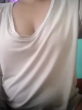 Snapshot of muskan-Sharma chatting on 09-26-25, 07:23 muskan-Sharma online show from 09-26-25, 07:23