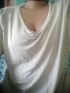 Snapshot of muskan-Sharma chatting on 10-15-25, 05:18 muskan-Sharma online show from 10-15-25, 05:18