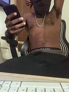 Snapshot of Taylor69xKiki chatting on 01-02-25, 04:24 Taylor69xKiki online show from 01-02-25, 04:24