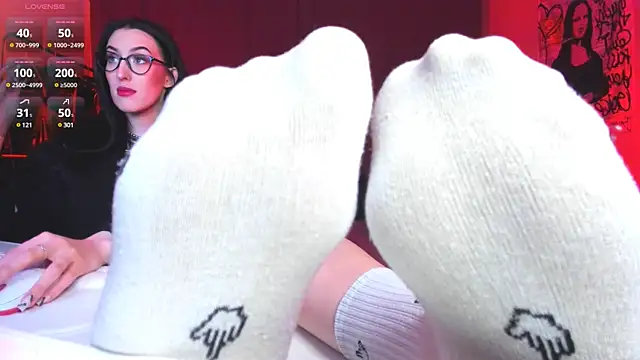 Snapshot of Miss_Alice__ chatting on 03-19-25, 01:54 Miss Alice   online show from 03-19-25, 01:54