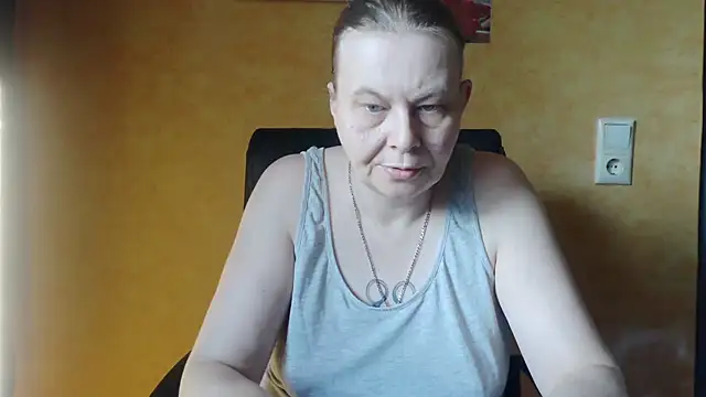 Sweet Phoenix online show from 09-11-25, 05:29