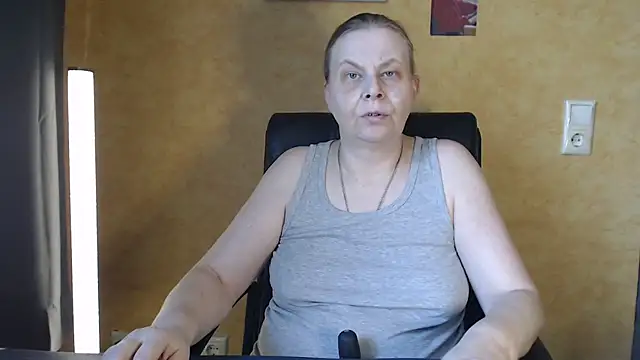 Sweet Phoenix online show from 10-05-25, 12:58