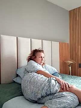 milchanel online show from 02-27-25, 05:04