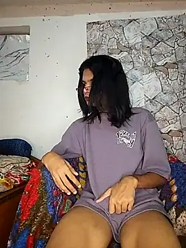 Snapshot of Enna_Zarza_ chatting on 09-12-25, 05:51 Enna Zarza  online show from 09-12-25, 05:51