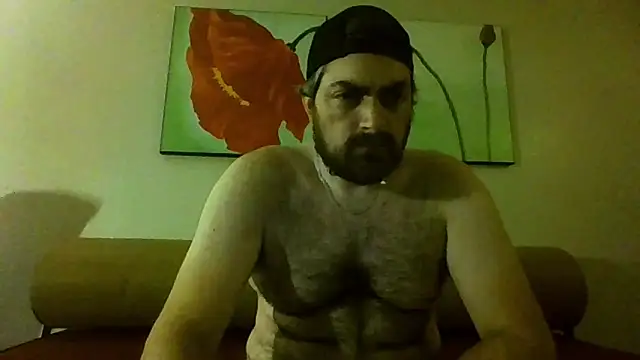 Snapshot of bearymikeyy chatting on 10-30-25, 08:05 bearymikeyy online show from 10-30-25, 08:05