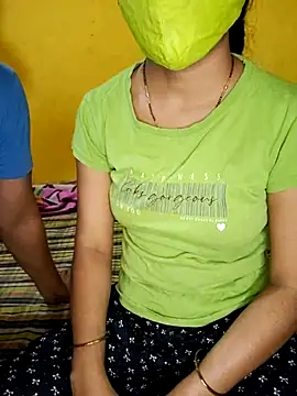 lovelygirl4567 online show from 03-09-25, 04:33