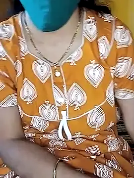 lovelygirl4567 online show from 03-10-25, 10:37