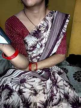 lovelygirl4567 online show from 10-06-25, 04:04