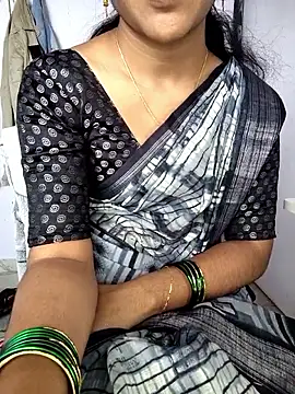 lovelygirl4567 online show from 12-04-25, 06:34