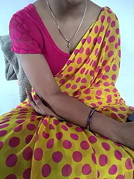 Snapshot of lovelygirl4567 chatting on 04-25-26, 05:54 lovelygirl4567 online show from 04-25-26, 05:54