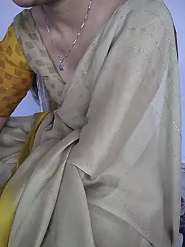 Snapshot of lovelygirl4567 chatting on 06-01-26, 06:15 lovelygirl4567 online show from 06-01-26, 06:15
