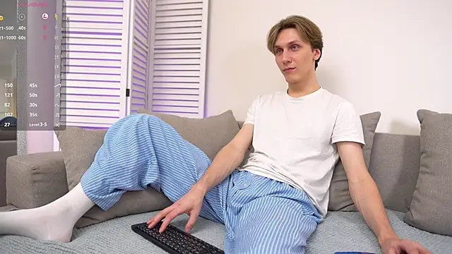 Adrian Di online show from 03-12-25, 03:51