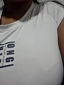 Snapshot of PaulaOrtiz_1 chatting on 04-28-26, 01:48 PaulaOrtiz 1 online show from 04-28-26, 01:48