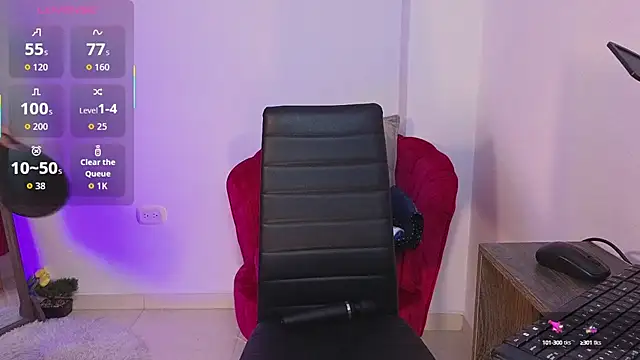 Snapshot of Gretta_Hot chatting on 09-17-25, 10:39 Gretta Hot online show from 09-17-25, 10:39