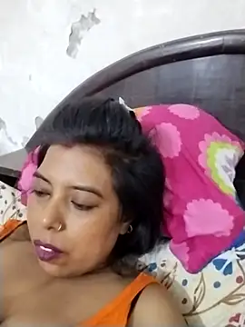 Snapshot of Rinku-Rani chatting on 10-14-25, 02:07 Rinku-Rani online show from 10-14-25, 02:07