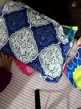 Snapshot of Rinku-Rani chatting on 10-23-25, 01:32 Rinku-Rani online show from 10-23-25, 01:32