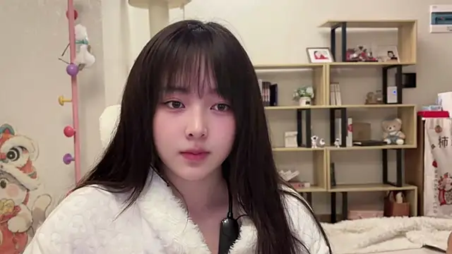 Chenjing0 online show from 02-10-26, 12:31