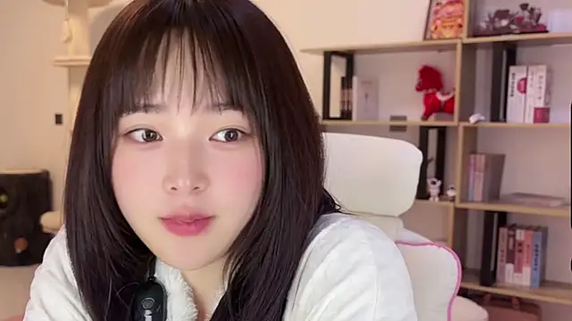 Chenjing0 online show from 03-24-26, 12:32