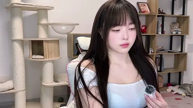 Chenjing0 online show from 05-14-26, 12:12
