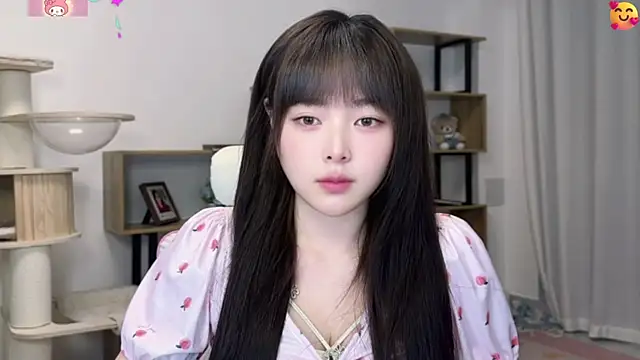 Chenjing0 online show from 06-07-26, 12:20