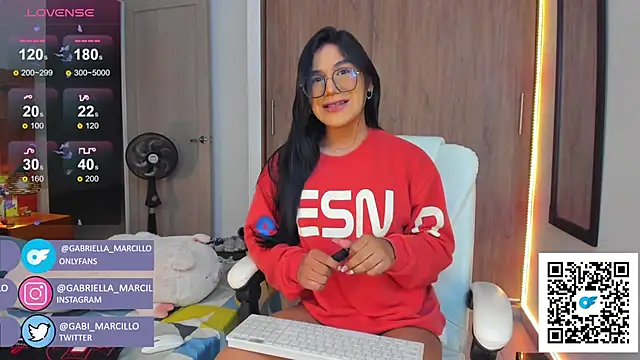 Snapshot of gabi_marcillo chatting on 10-04-25, 04:54 gabi marcillo online show from 10-04-25, 04:54