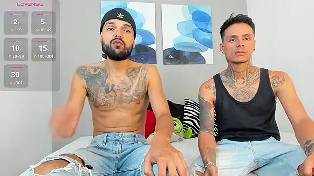 Snapshot of Emilio_Wolf chatting on 01-30-25, 09:25 Emilio Wolf online show from 01-30-25, 09:25